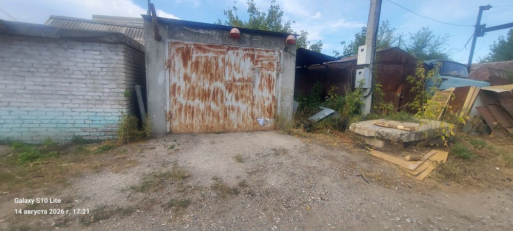 Продам гараж 3 0бщество на проходной
