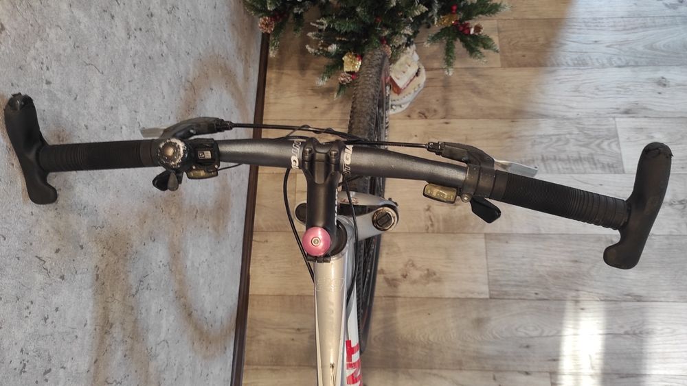 Велосипед Giant Revel L