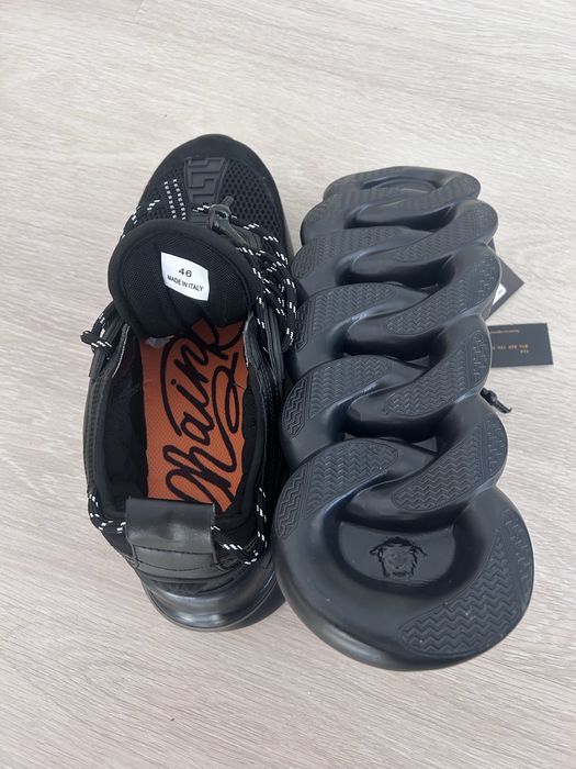 versace chain reaction