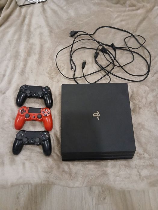 PlayStation 4 PS4 PRO  1 TB