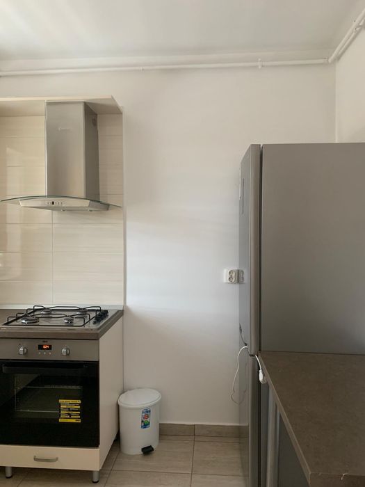 Inchiriez apartament 2 camere