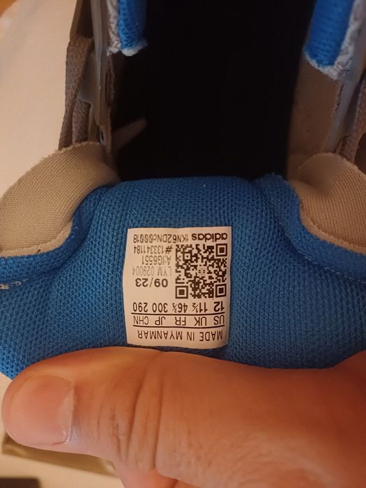 Маратонки adidas 46 2/3 номер