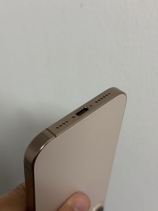 iPhone 16 Pro Max 256GB Desert Titanium
