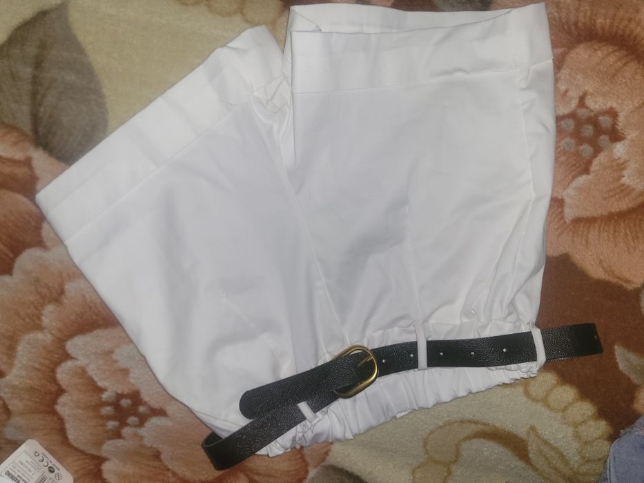 Pantaloni cu curea dama scurți