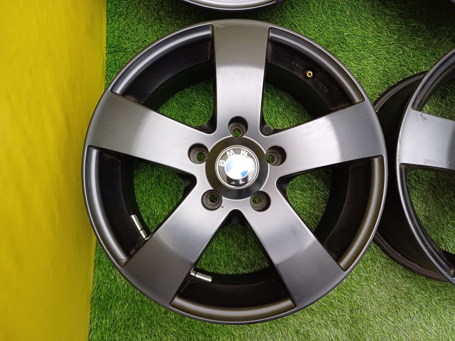 Диски R16 5x120 на BMW.