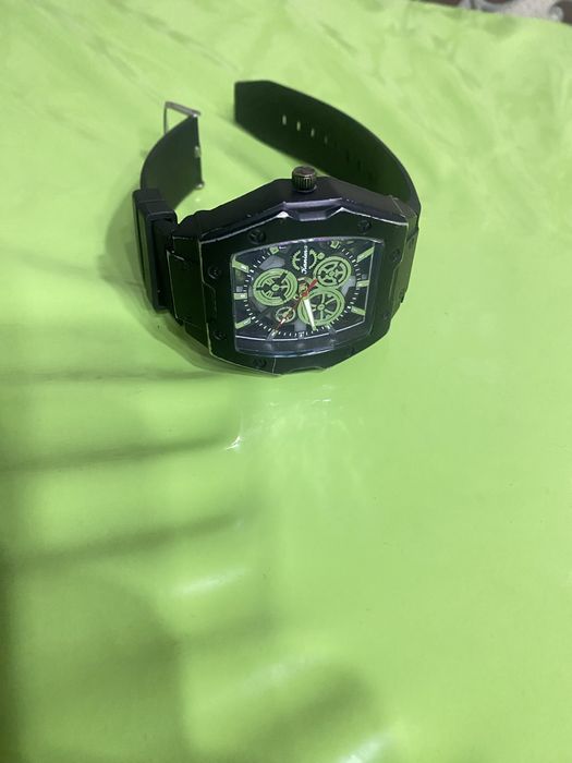 Продам часы от Hannah