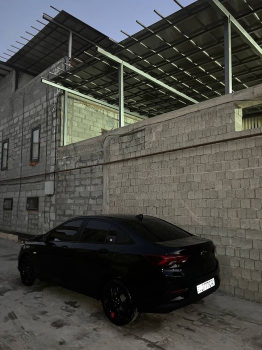 Срочно сотилади мошина