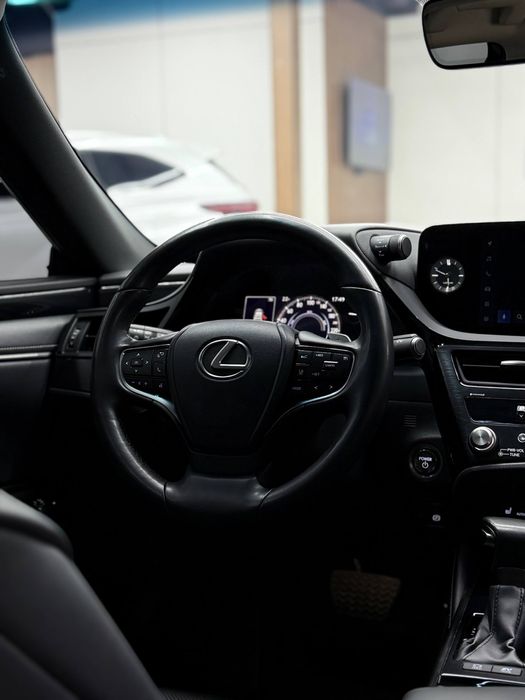 Lexus ES300 Hybrid