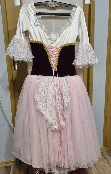 Rochiță de epocă pentru fetite 8-11 anii.  Foarte frumoasa