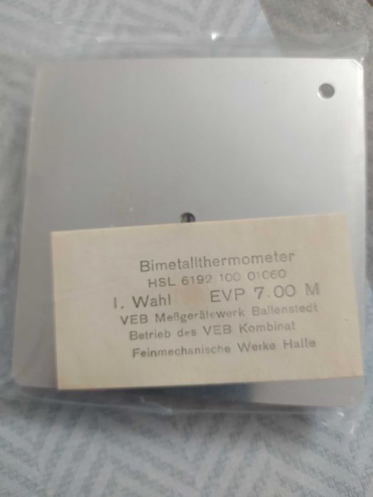 Индустриален термометър VEB (ГДР) – нов, на метална подложка