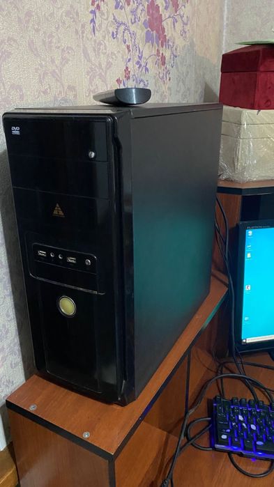 Компьютер .ПК.