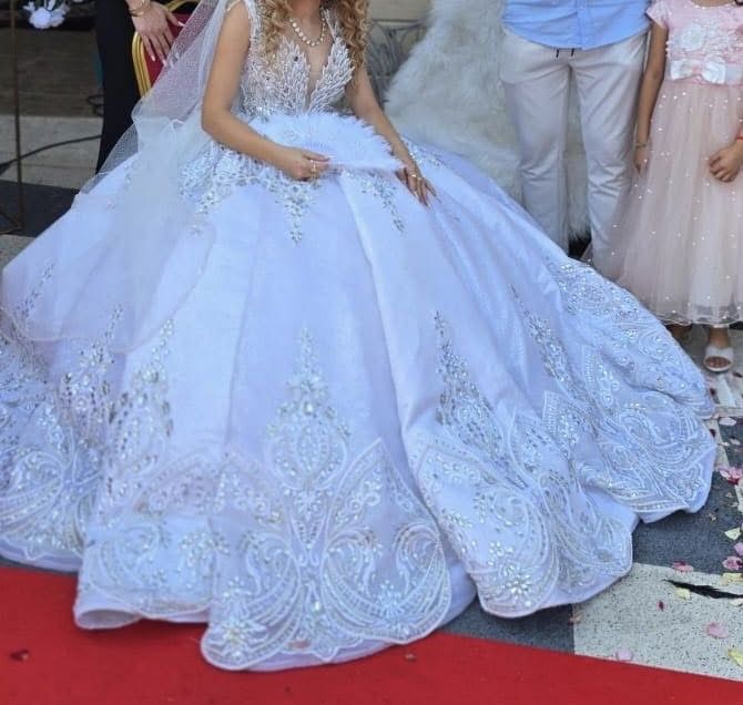 Vand rochie de mireasa