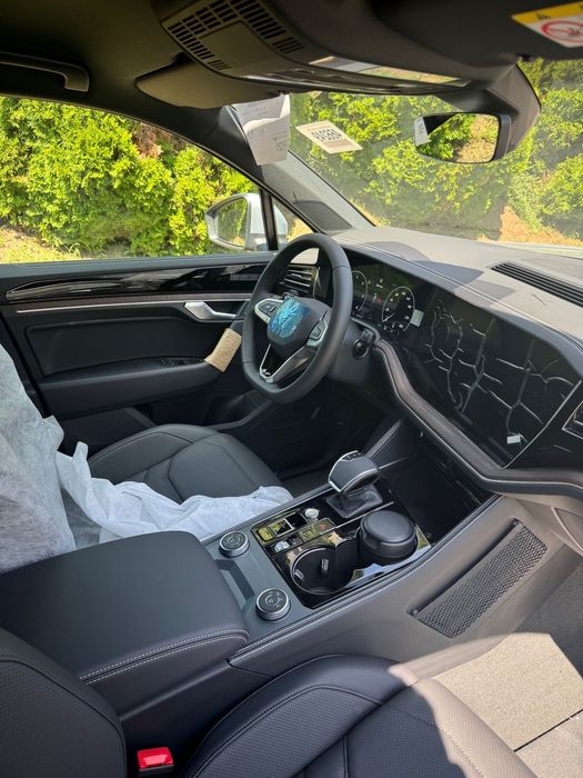 VOLKSWAGEN Touareg 2025 — imagine 4