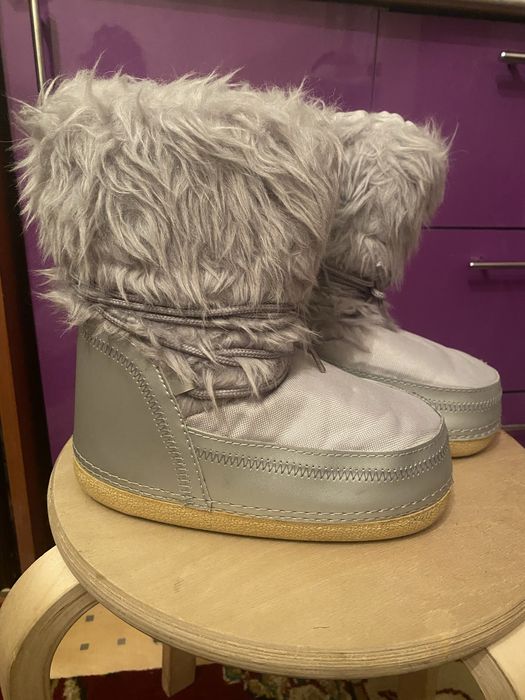 Новые сапоги, ботинки для девочек и мальчиков .