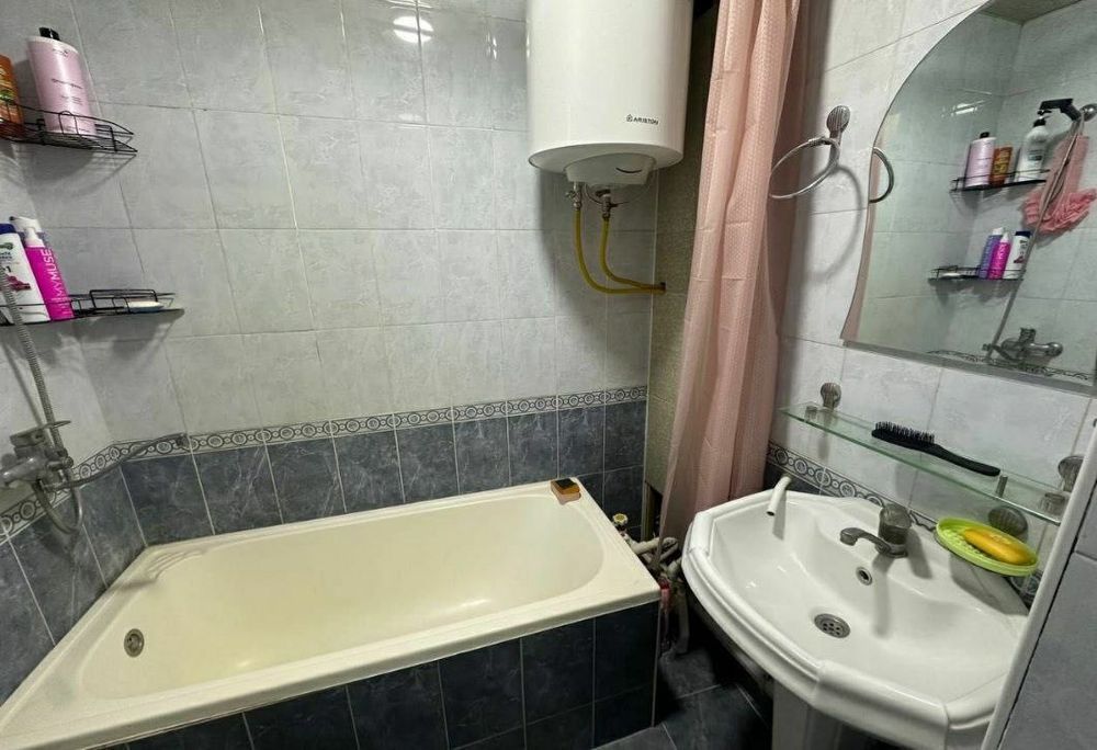 Sergeli 4 yevro remont 3/3/5 hamma sharoiti bor