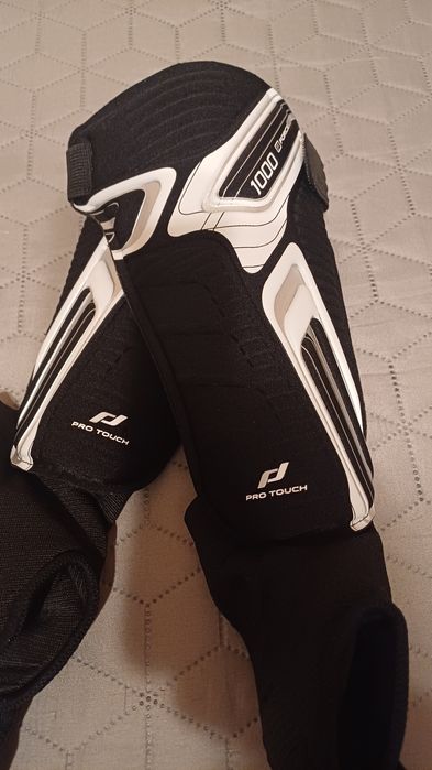 Футболни кори/протектори