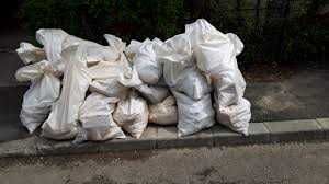 Curatenie in locuite ,case sau la bloc, eliberare moloz , mobila veche