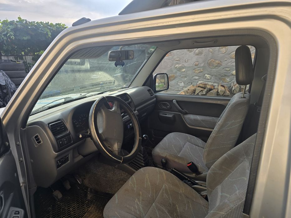 Suzuki Jimny 2002 suspensii off road , 1.3 benzina
Jimny