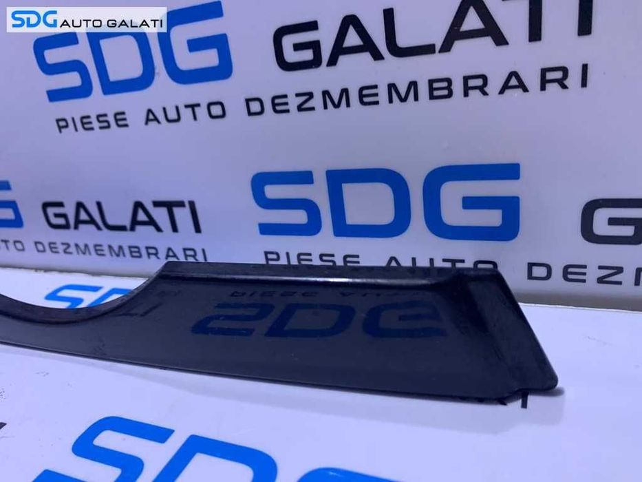 Ornament Bandou Grila Sub Far Dreapta BMW X3 E53 1999 - 2003 Cod 8402648 51.13-8402648 [V0258]
