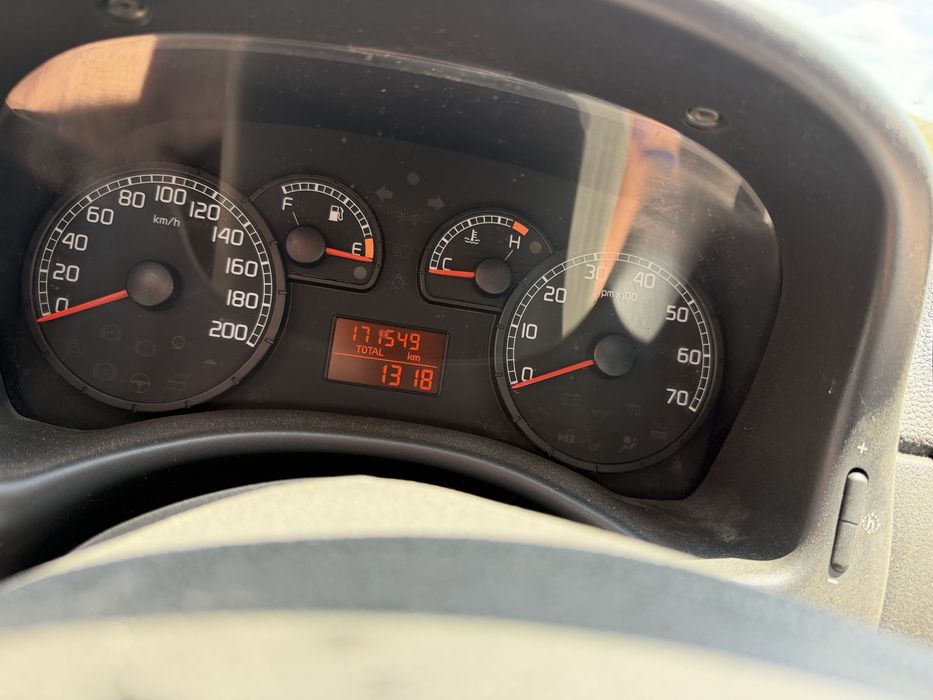 Fiat Punto 1.2 Benzină – 2006 | Consum redus | Ideală pentru navetă