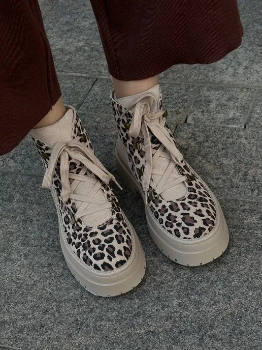 Продам ботинки натуральная замша