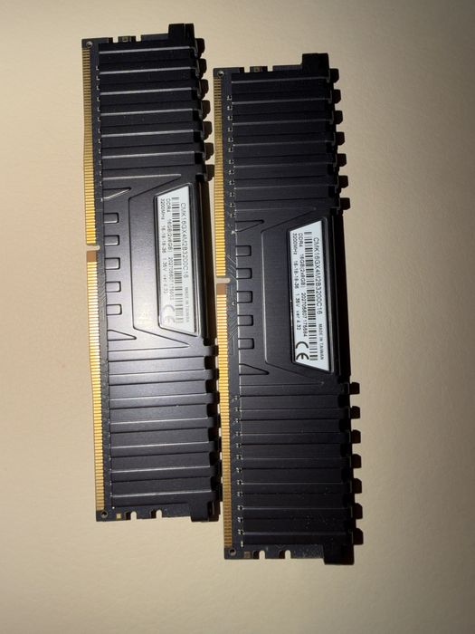 corsair vengeance 16gb 3200mhz