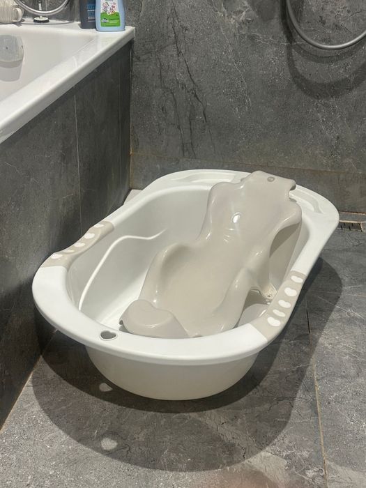 Ванна для купания ребенка