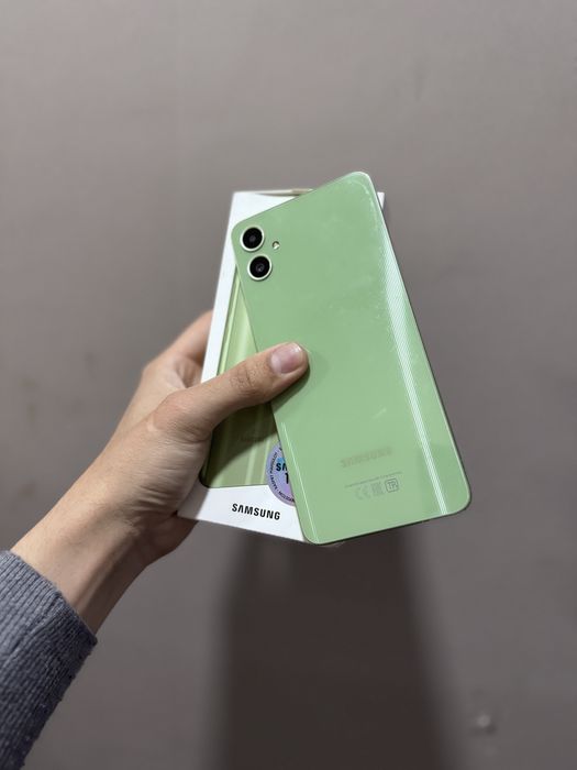 Samsung 05 128 gb karopkalari bor telefon