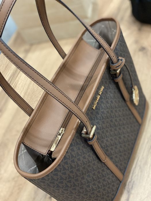 Сумка с ремнем майкл корс (Michael Kors)