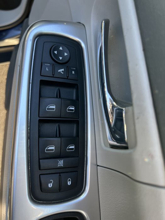 Jeep Cherokee 2.8 diesel din 2009