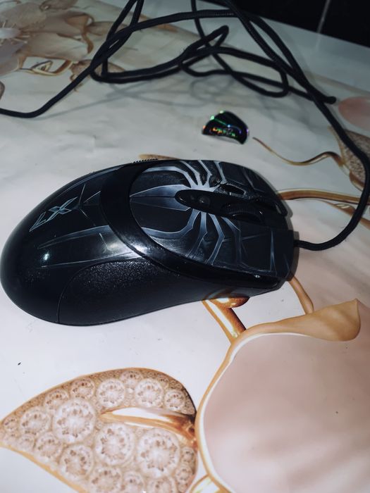 Продам мышку x7