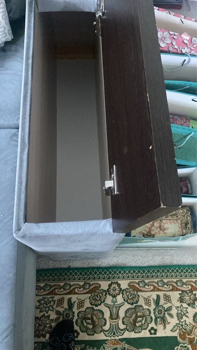 Большой удобный диван