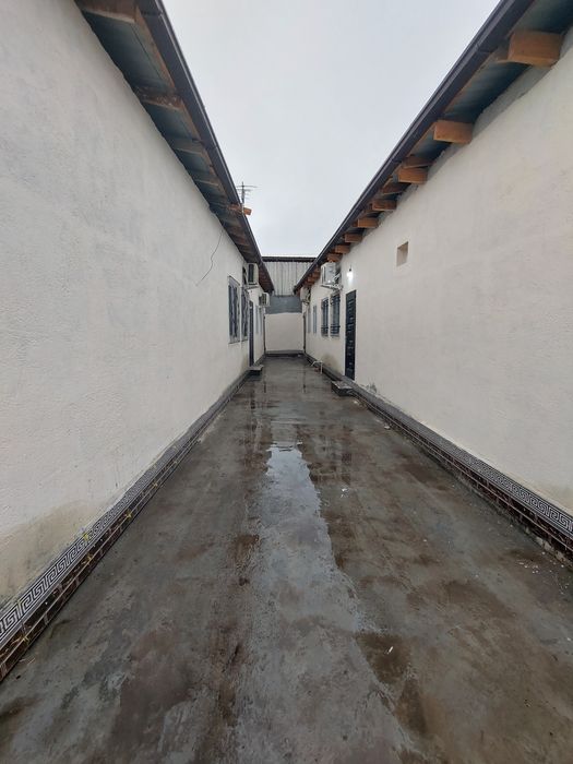 Продаётся 1 комнатная Яшнабадский район.