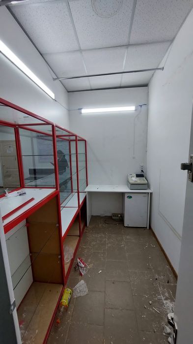 Продам витрину бутик в Шубарши (Сарколь)