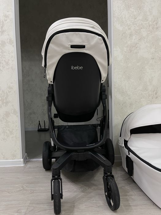 Коляска 2в1 в отличном состоянии срочно