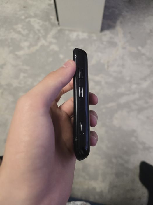 продам Samsung GT-B7722i