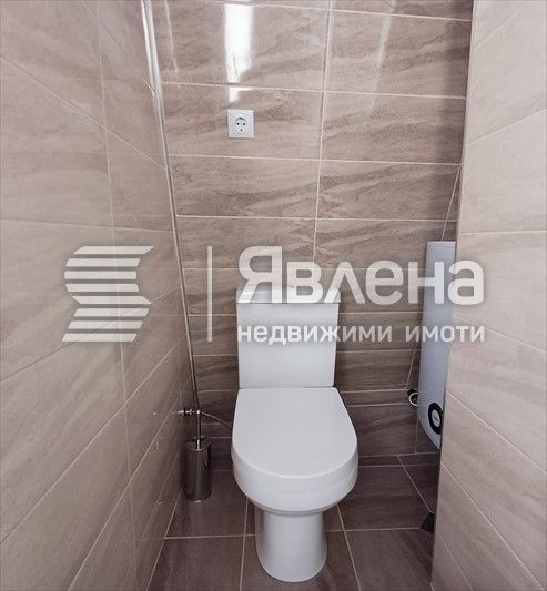 Продава се Тристаен апартамент в Варна, Левски - 78 кв.м за 2113 €/кв.м - Снимка #5