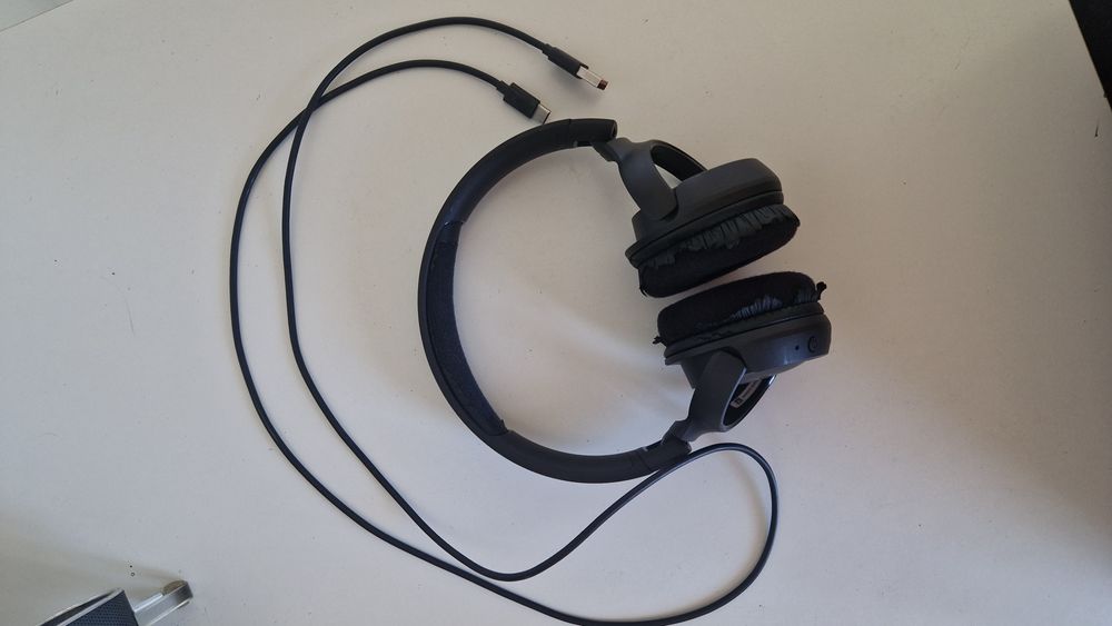 Vand Casti JBL over ear