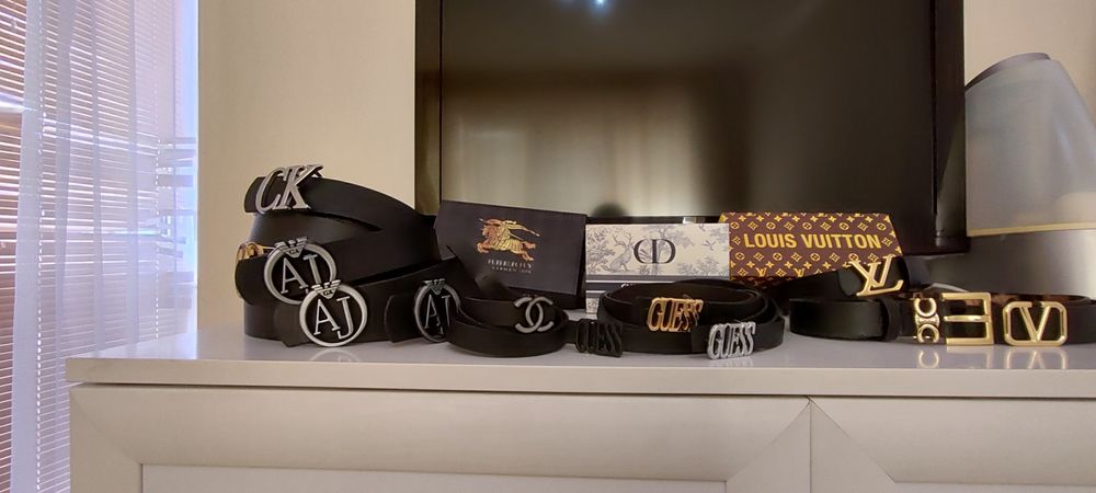 стилни двустранни колани