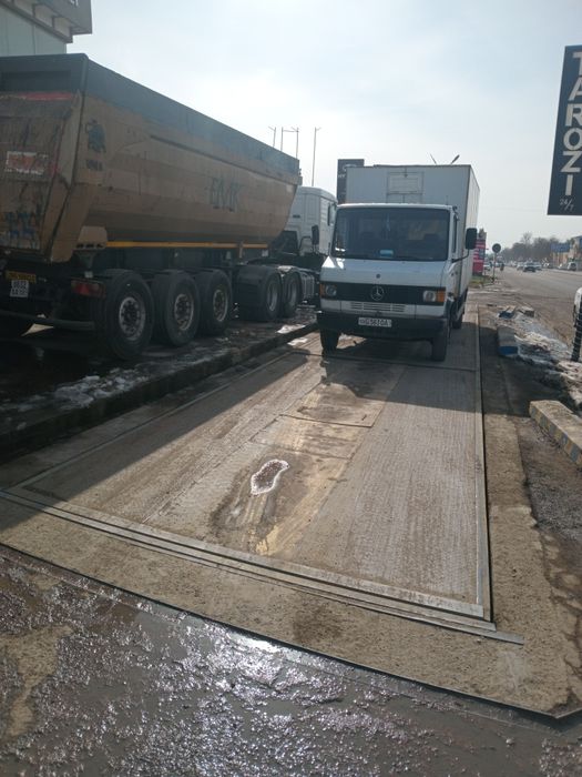 мерсадес гигант срочно сотилади 11,500$