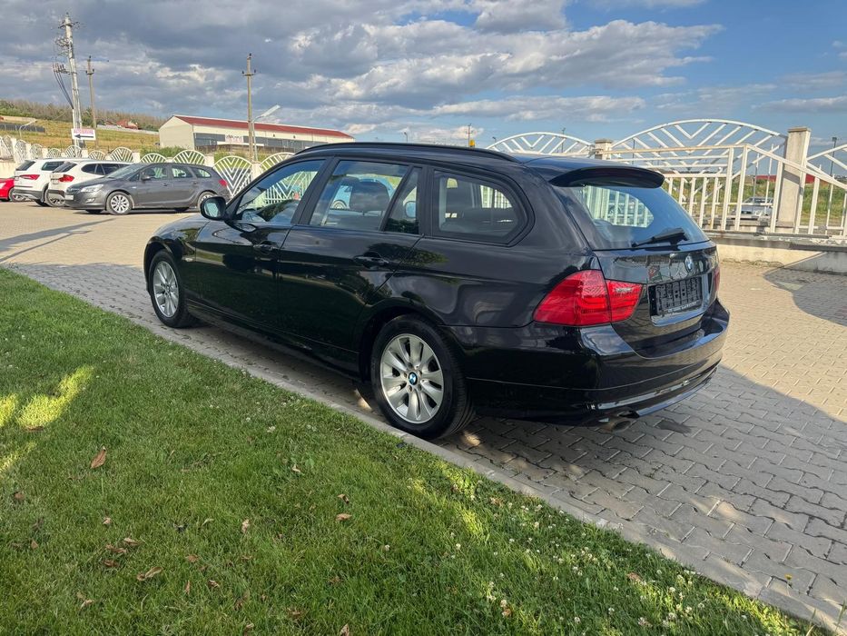BMW 3 Series 2011 — imagine 5