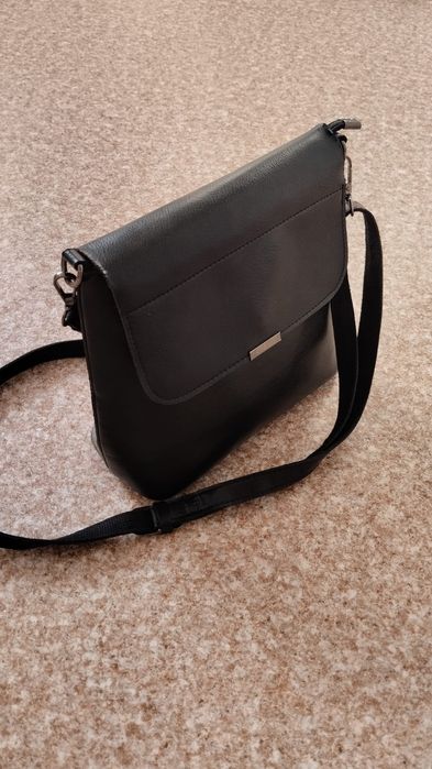 Продам кожаную сумку