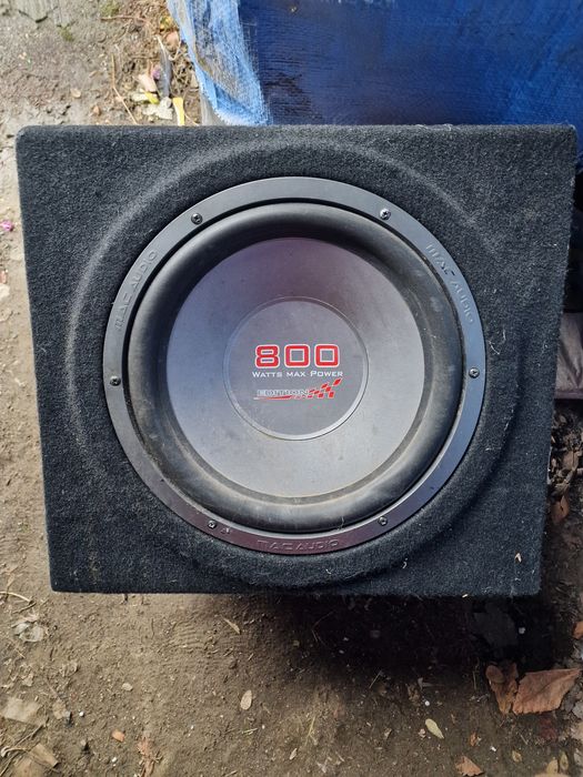 Subwoofer pasiv.