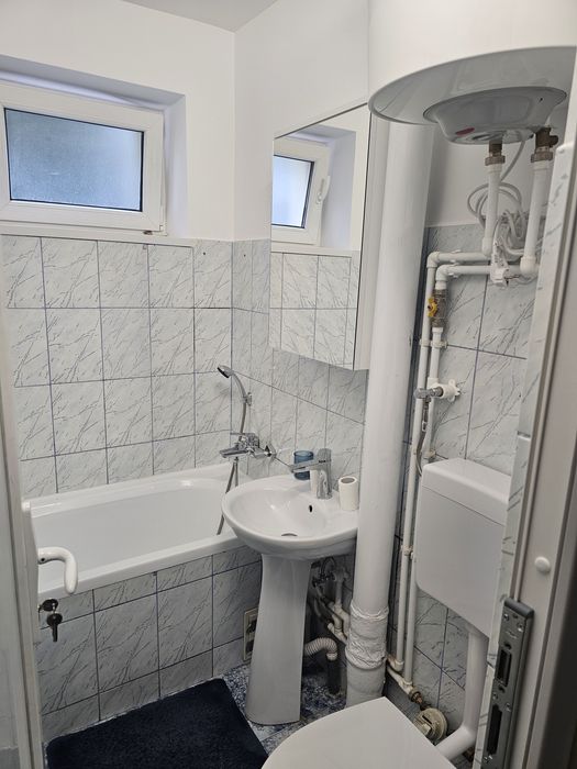 Inchiriez apartament 2 camere