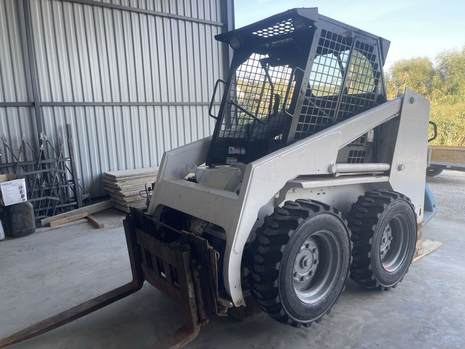 De vanzare bobcat 645