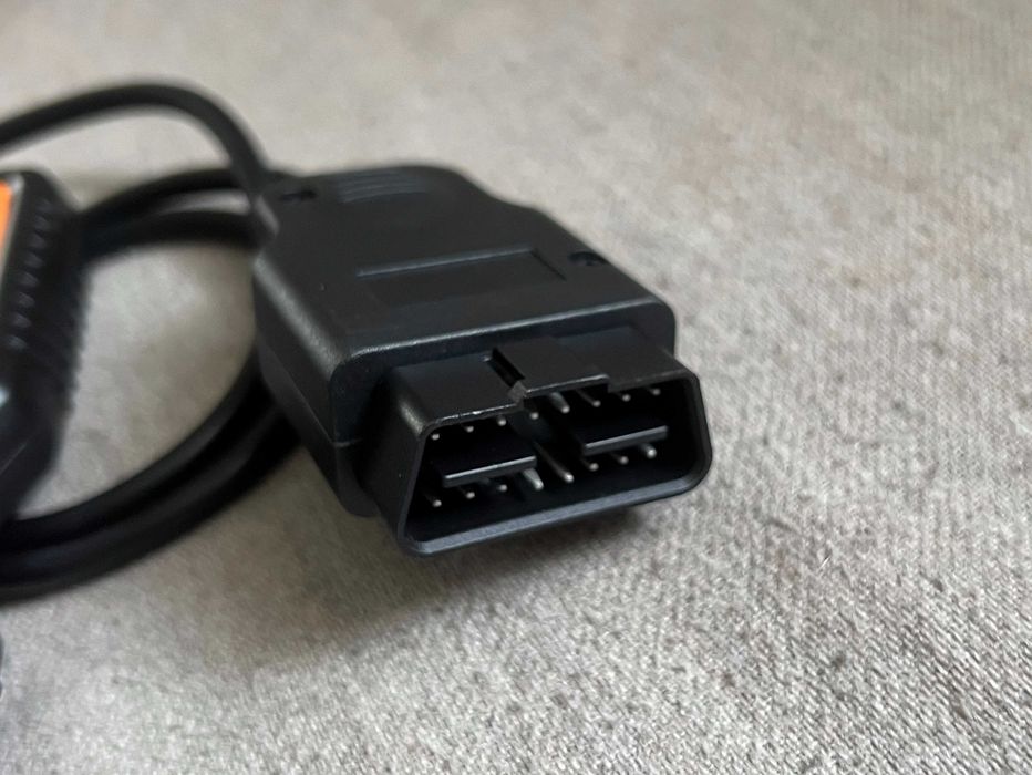 Tester auto diagnoza OBD2 V519 nou suport 9 protocoale si Live Data