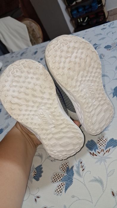Adidasi baieti 23.5