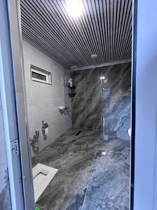 Срочно Продам свой 7 комнатный Дом в хорошем локацию.