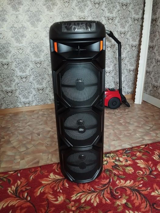 Продам блютуз колонку