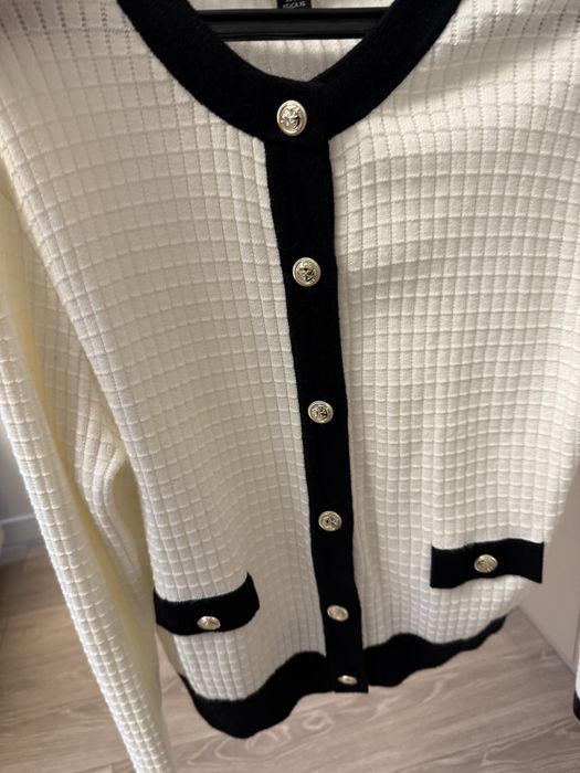 Продам женскую кофту